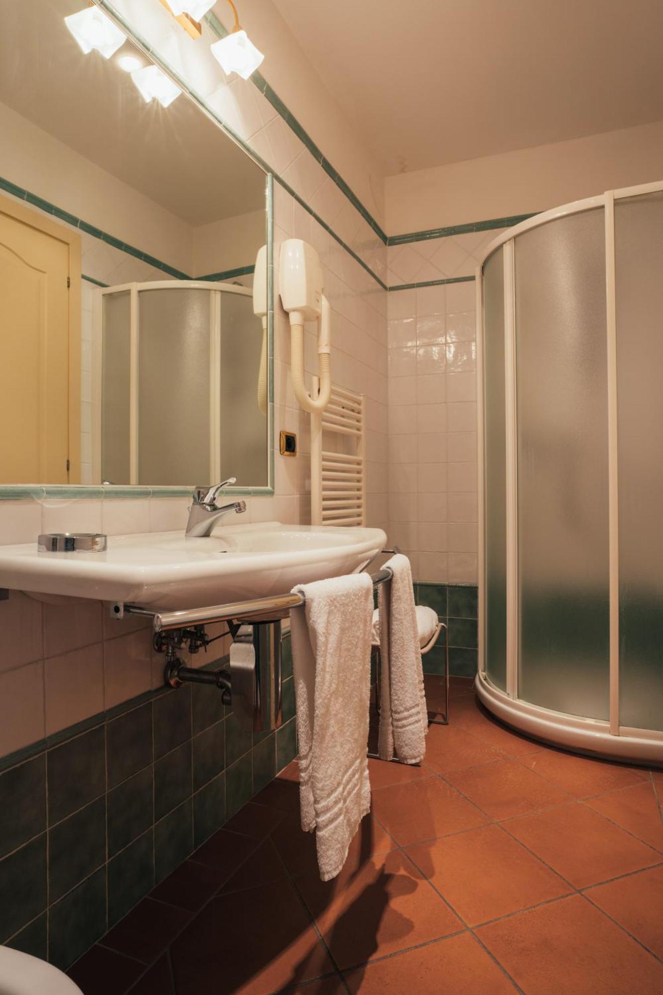 Albergo Cane Dozza Exterior photo