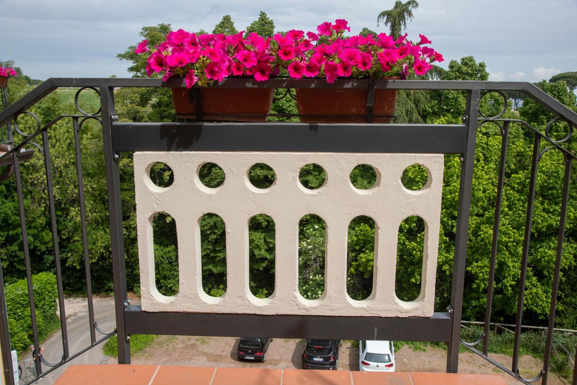 Albergo Cane Dozza Exterior photo