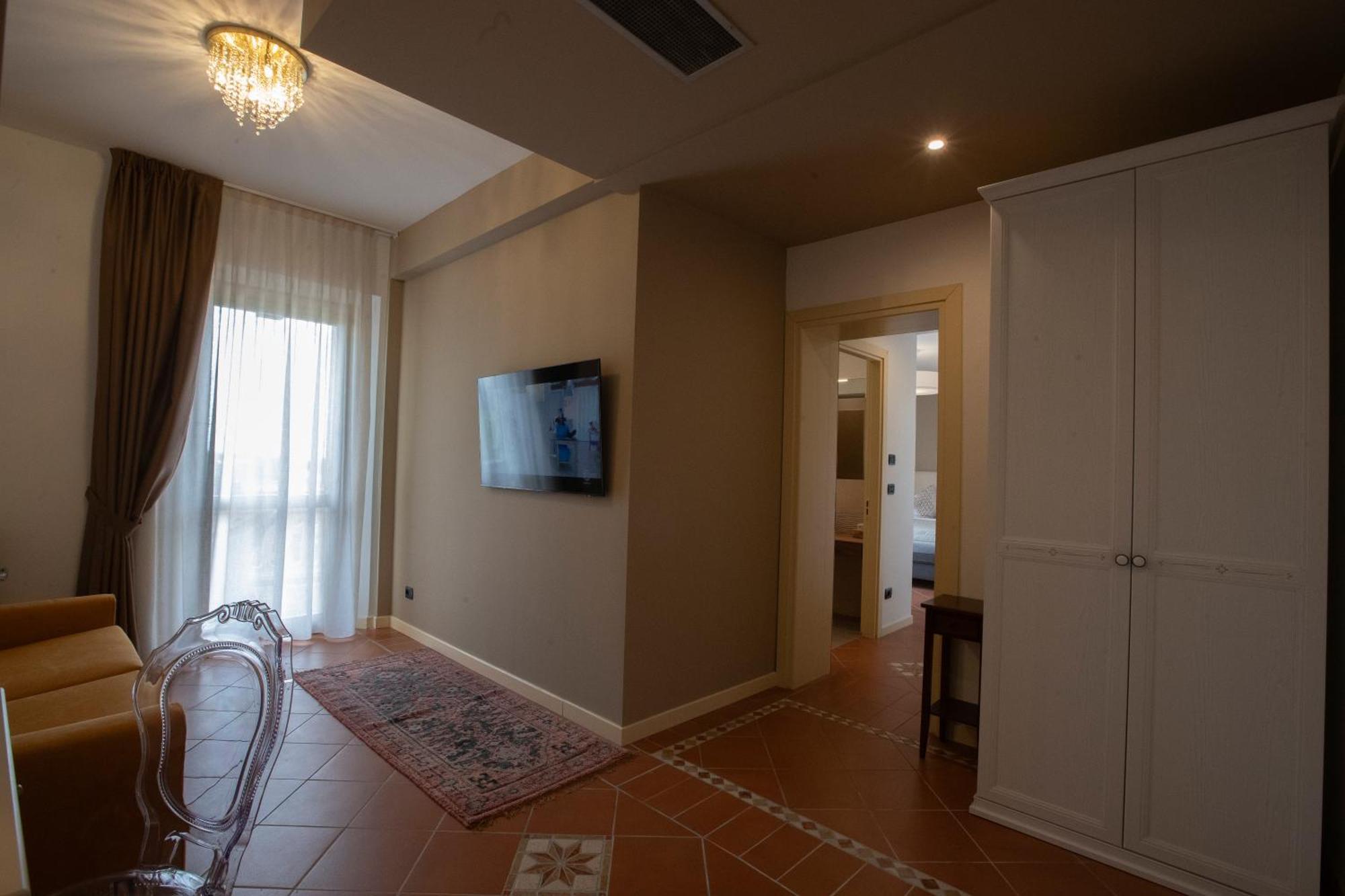 Albergo Cane Dozza Exterior photo