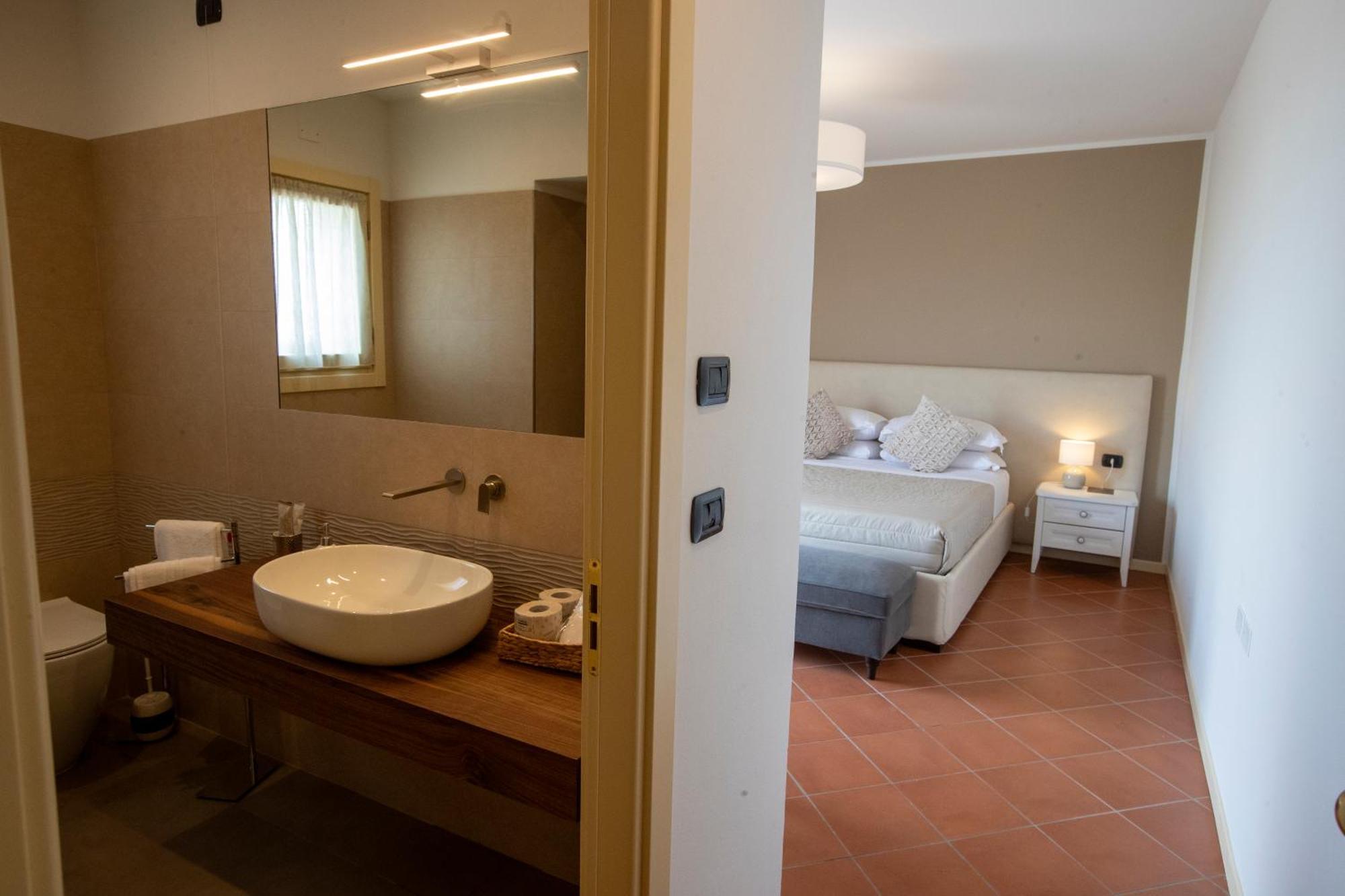 Albergo Cane Dozza Exterior photo
